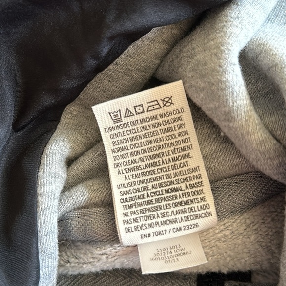 Victoria’s Secret Pink Iowa Hawkeyes Gray Black Hooded Sweatshirt Small - Picture 9 of 9